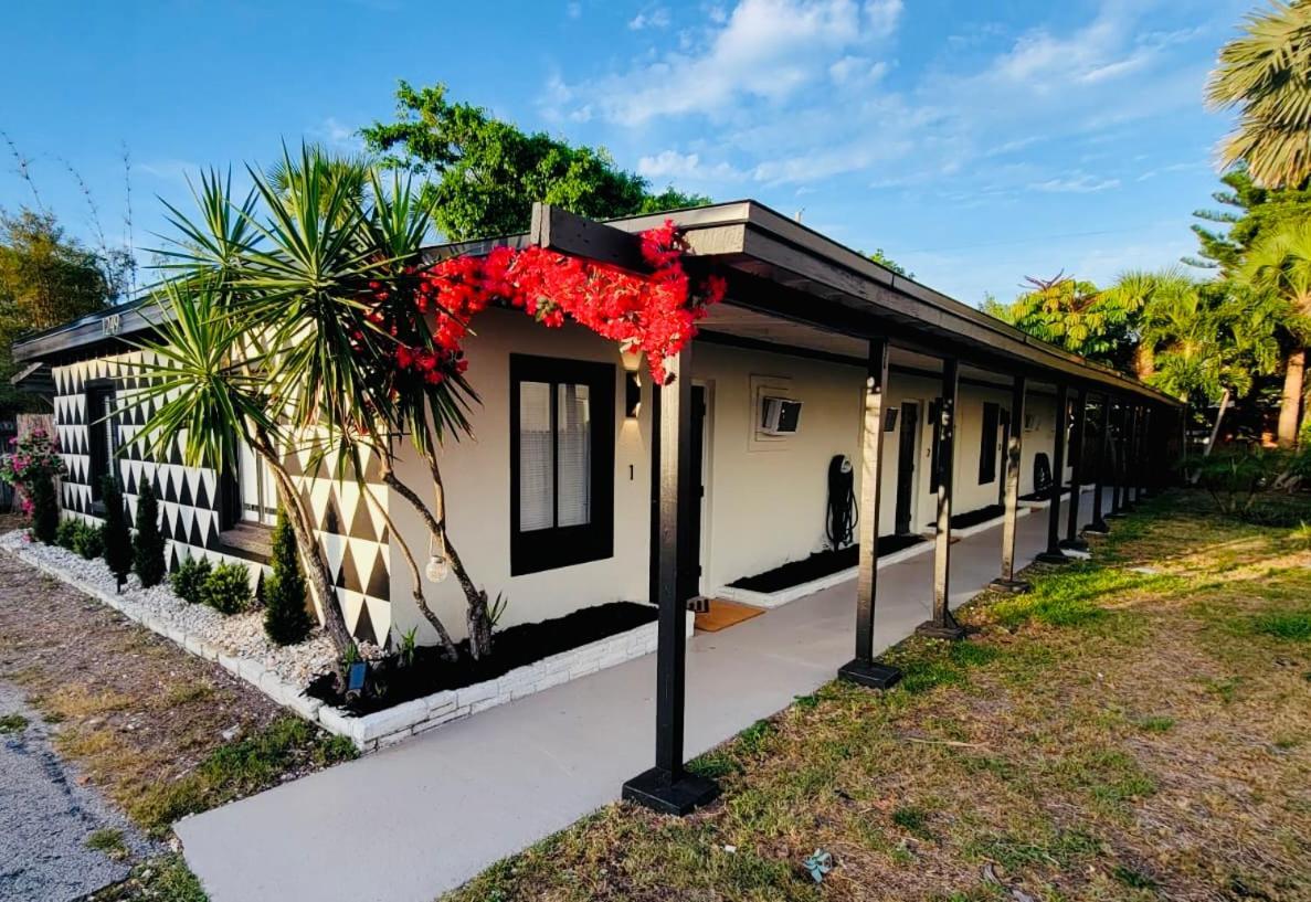 Beach Bungalow By The Sea 2 Cocoa Beach Kültér fotó
